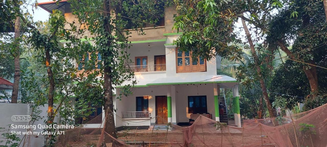 Marari Hopes Villa Mararikulam Exterior photo